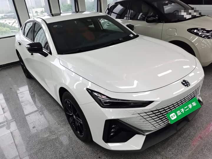 Changan UNI-V Hybrid 2023 2023款 智电iDD 1.5T 113km智趣型