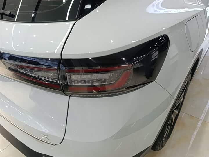 Фото 8 - Volkswagen ID.4 X