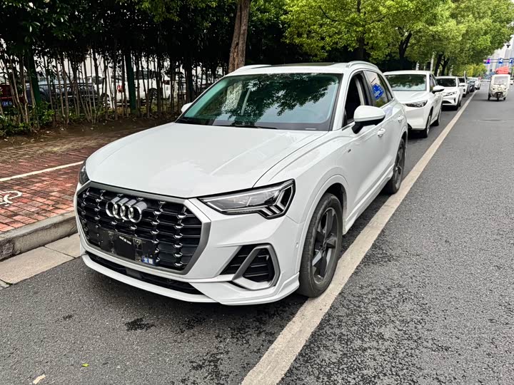 Zdjęcie 1 - Audi Q3