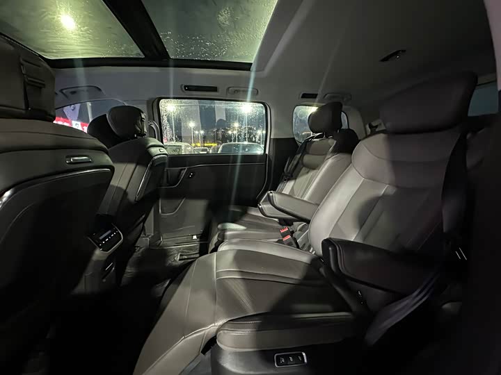 Фото 8 - Maxus G70