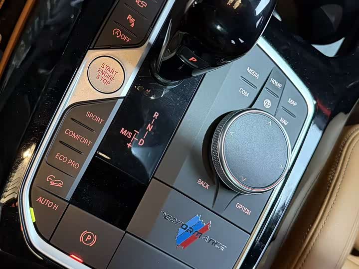 Zdjęcie 7 - BMW X4