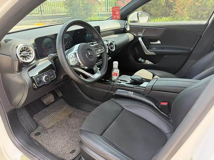 Фото 4 - Mercedes-Benz A-Class