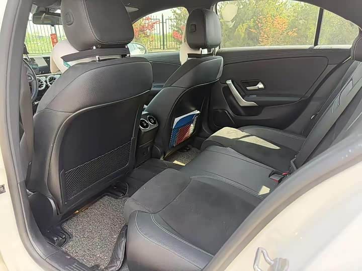 Фото 6 - Mercedes-Benz A-Class