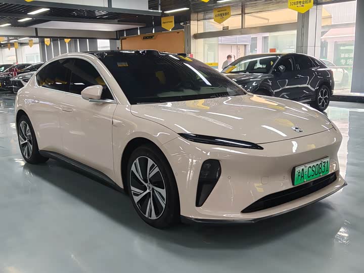 Zdjęcie 3 - Nio ET5