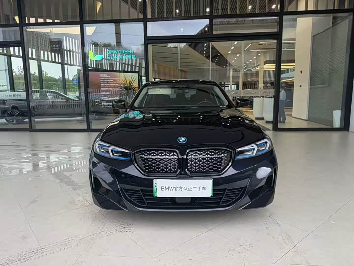 Фото 2 - BMW i3