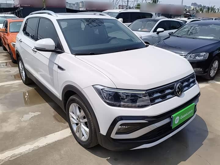 صورة 4 - Volkswagen T-Cross