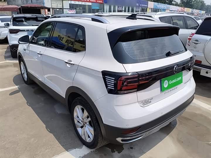 صورة 5 - Volkswagen T-Cross