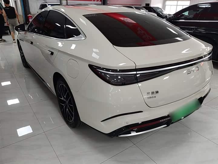 BYD Seal 07 DM-i Hybrid 2025 2025款 DM-i 1.5L 125km 豪华型