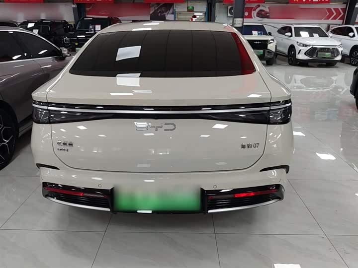 BYD Seal 07 DM-i Hybrid 2025 2025款 DM-i 1.5L 125km 豪华型