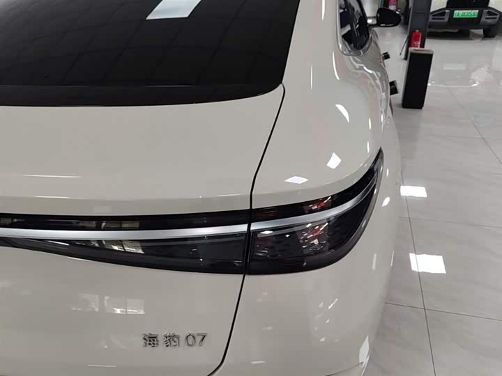 BYD Seal 07 DM-i Hybrid 2025 2025款 DM-i 1.5L 125km 豪华型