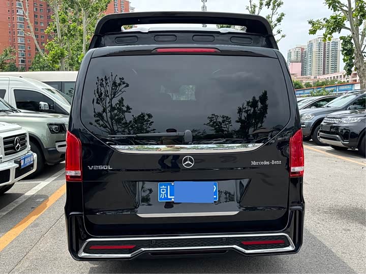 Mercedes-Benz V-Class 2022 2022款 V 260 L 长轴距尊贵版