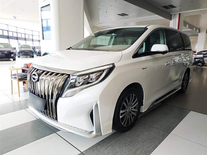 Фото 2 - GAC Trumpchi M8