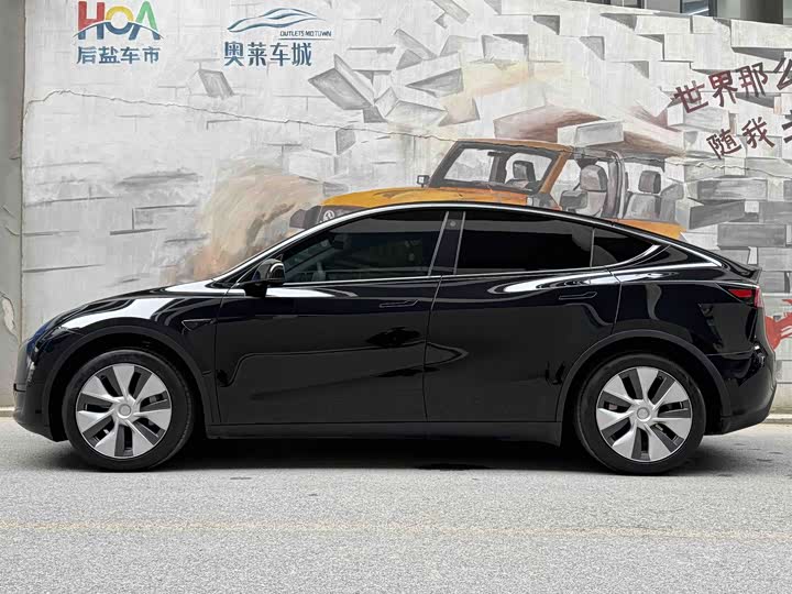 Zdjęcie 3 - Tesla Model Y