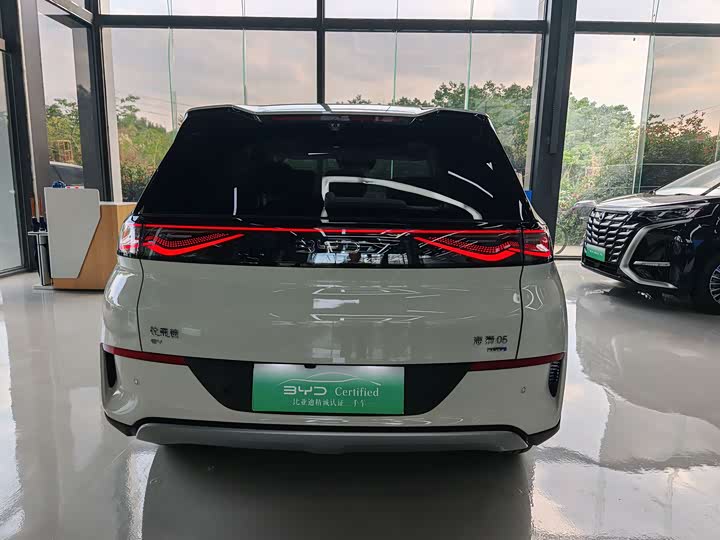 Photo 9 - BYD Sea Lion 05 EV