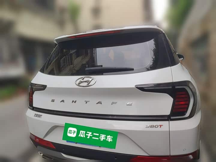 Zdjęcie 4 - Hyundai Santa Fe