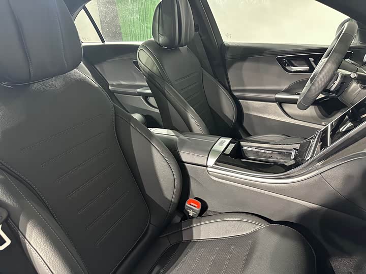 Mercedes-Benz C-Class 2025 2025款 C 260 L 运动版