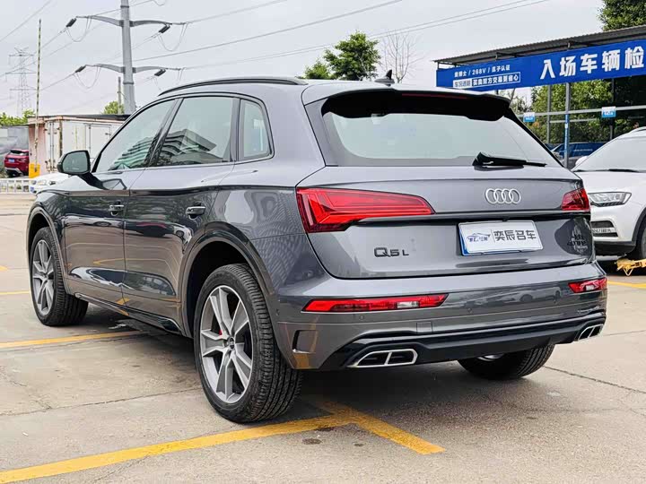 Audi Q5L 2021 2021款 40 TFSI 进享人生版