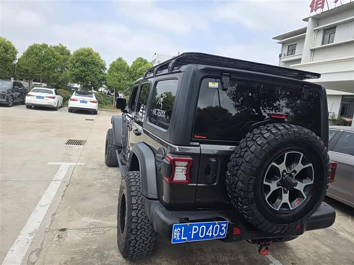 Jeep Wrangler 2021 2021款 2.0T 罗宾汉四门版
