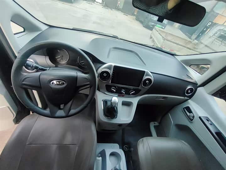 JAC Refine M3 2022 2022款 PLUS 1.5T 7座标准型
