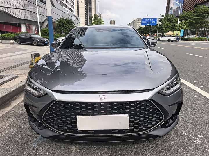 Фото 2 - BYD Han