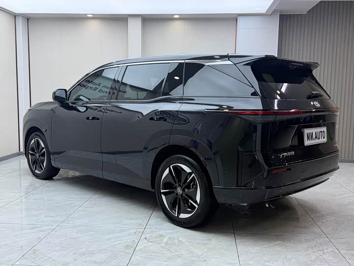 Фото 6 - Toyota bZ3X
