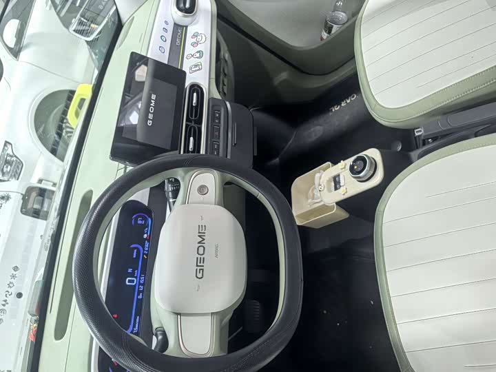 Фото 7 - Geely Galaxy Panda Mini