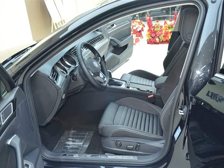 Фото 4 - Volkswagen Magotan