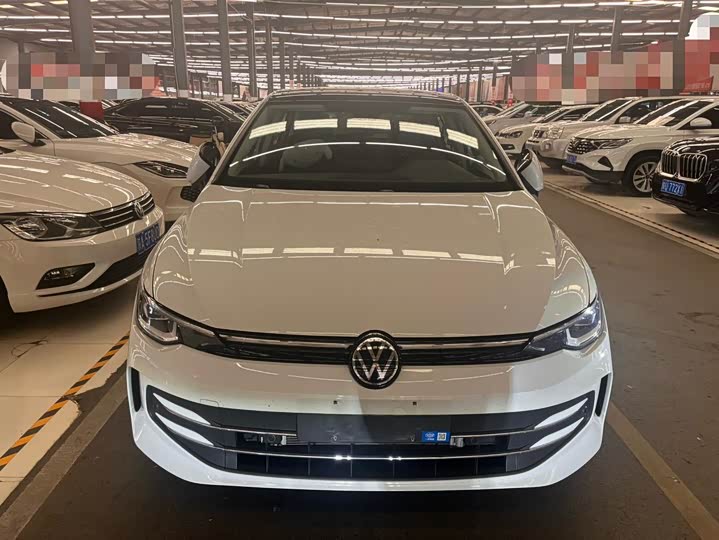 2025 Volkswagen Golf