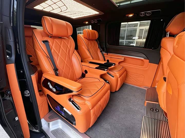 Mercedes-Benz V-Class 2022 2022款 V 260 领航版