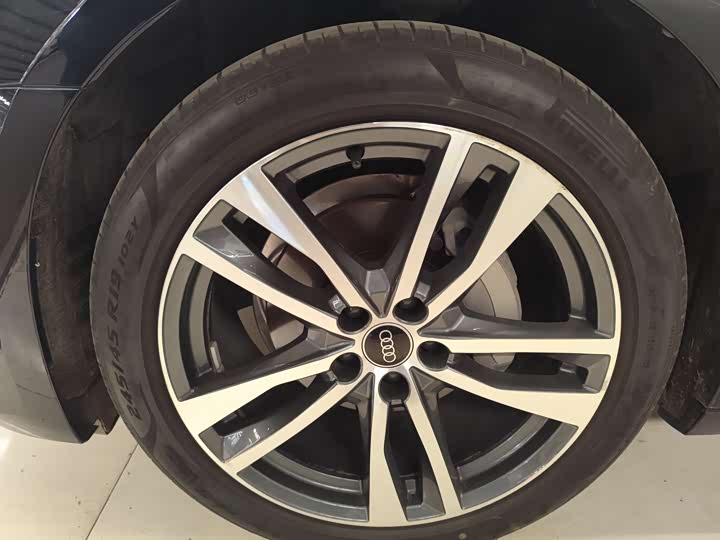 Zdjęcie 5 - Audi A6L