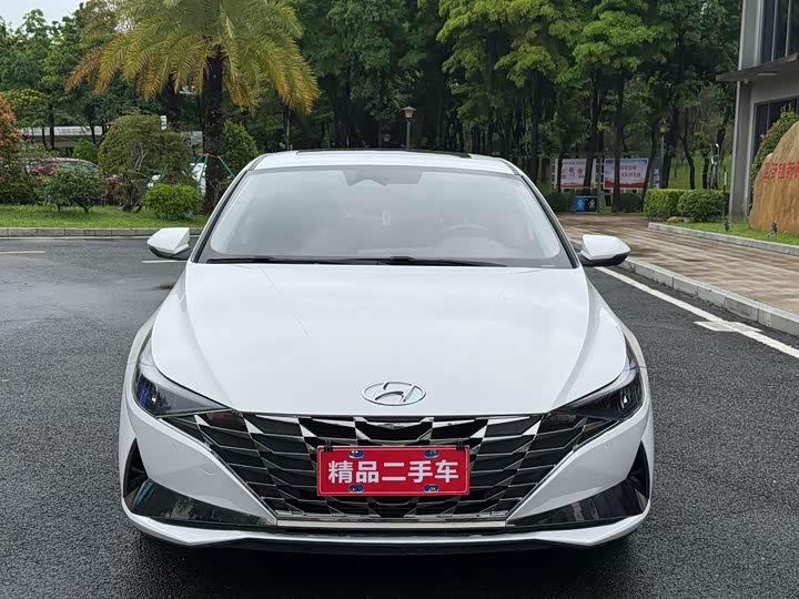 Фото 2 - Hyundai Elantra N line