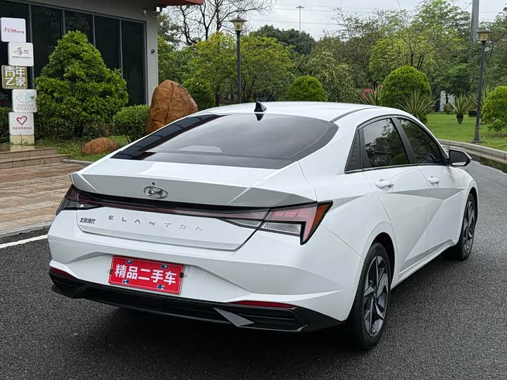 Фото 4 - Hyundai Elantra N line