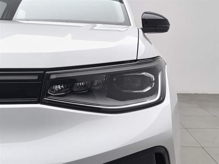 Volkswagen Tharu 2025 2025款 新锐 300TSI 锐意版