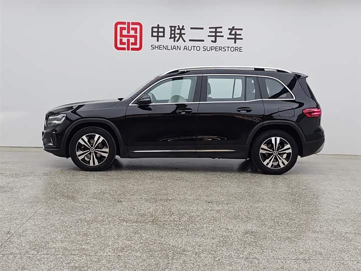 Photo 5 - Mercedes-Benz GLB-Class