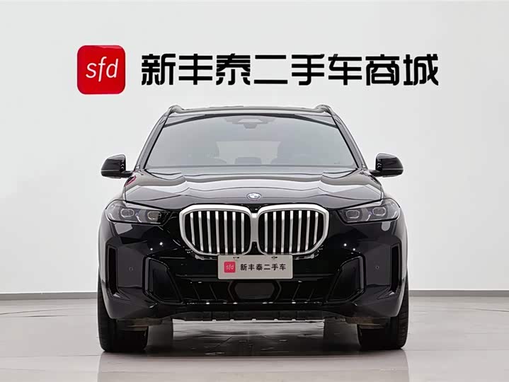 BMW X5 2026 2026款 xDrive 40Li M运动曜夜套装