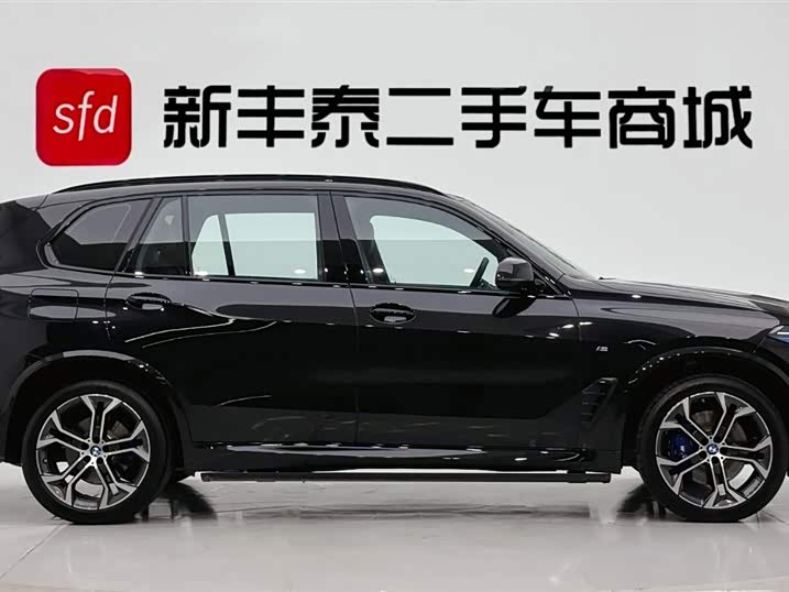 BMW X5 2026 2026款 xDrive 40Li M运动曜夜套装