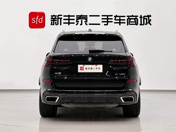 BMW X5 2026 2026款 xDrive 40Li M运动曜夜套装