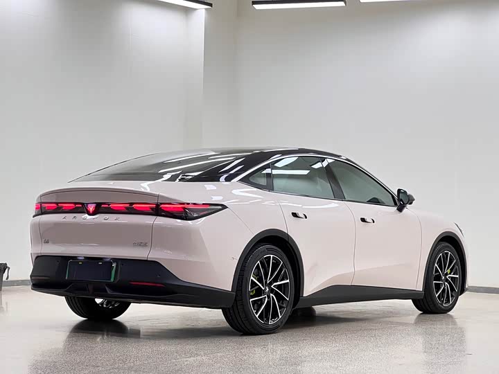 BAIC Arcfox Alpha S5 2025 2025款 560MAX 185kW