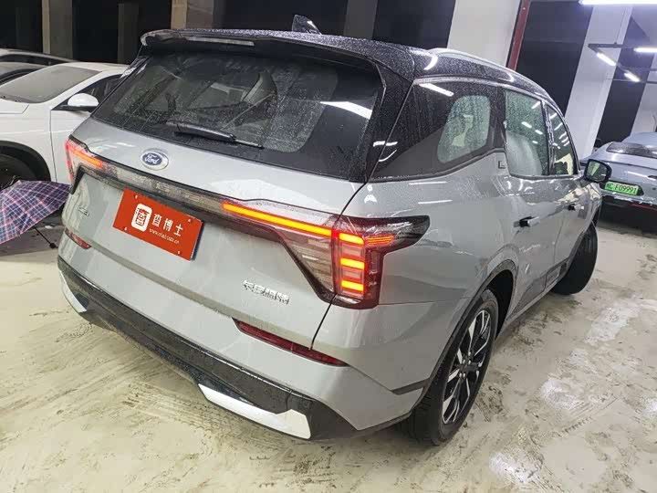 Ford Edge 2026 2026款 锐界L 2.0T EcoBoost E混动两驱七座豪华型