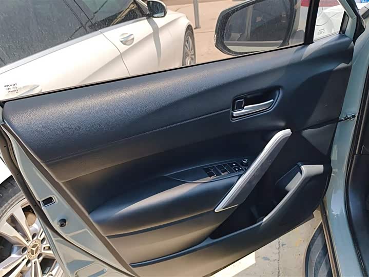 Фото 7 - Toyota Corolla Cross