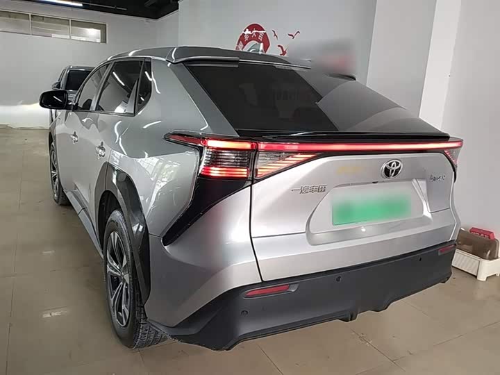 2022 Toyota bZ4X