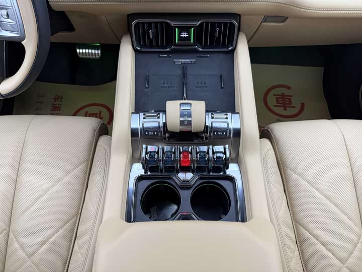 BYD FangChengBao Leopard 8 2025 2025款 智勇旗舰版 7座