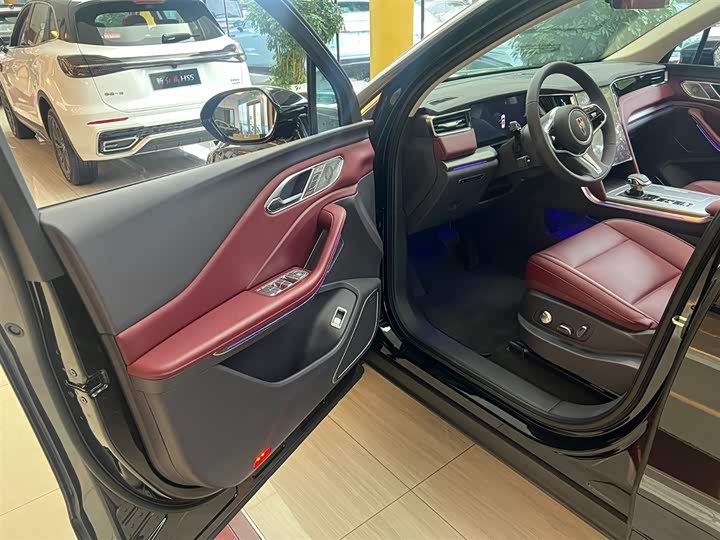 2025 Hongqi HS7 Hybrid