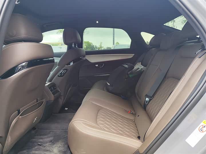 BYD Han 2025 2025款 DM-i 智驾版 125KM精英型