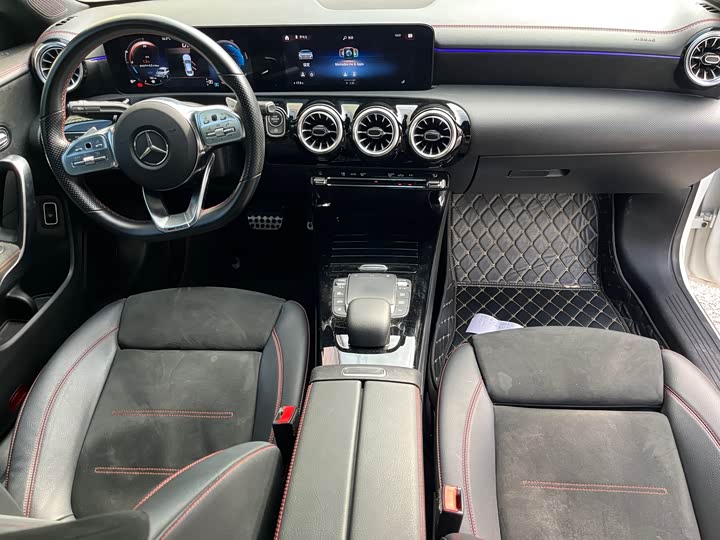 Фото 6 - Mercedes-Benz CLA-Class