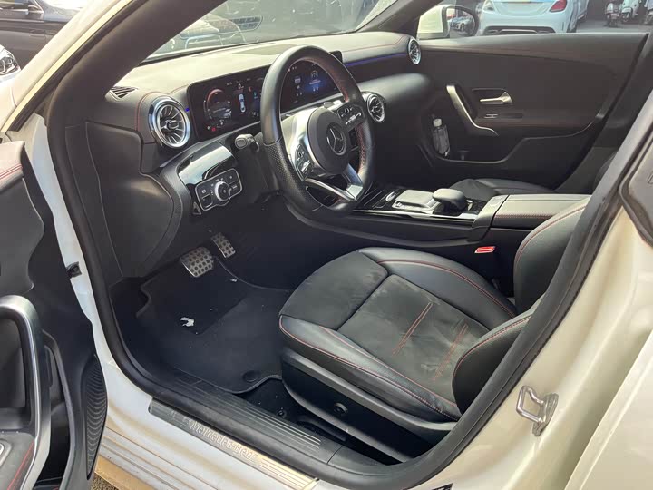 Фото 7 - Mercedes-Benz CLA-Class