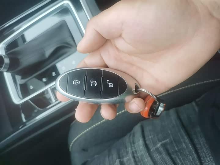 Bestune B70 2023 2023款 第三代 1.5T 自动乐享型70周年纪念版