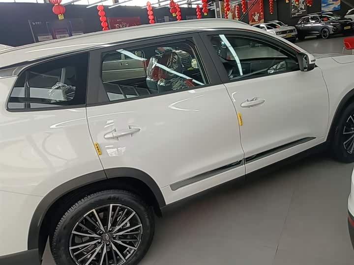Chery Tiggo 8 2025 2025款 卓越版 230TCI 自动豪华版 5座