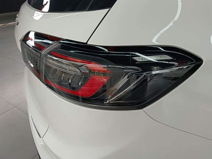 Chery Tiggo 8 2025 2025款 卓越版 230TCI 自动豪华版 5座