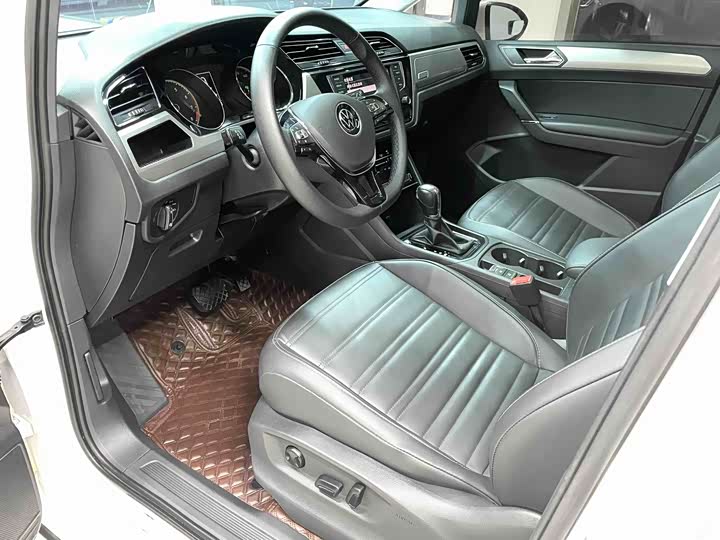 Volkswagen Touran L 2021 2021款 途安L 280TSI DSG拓界版 7座